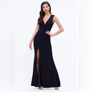 Dress the Population Sandra Plunge Crepe Trumpet Gown in Black Size XS